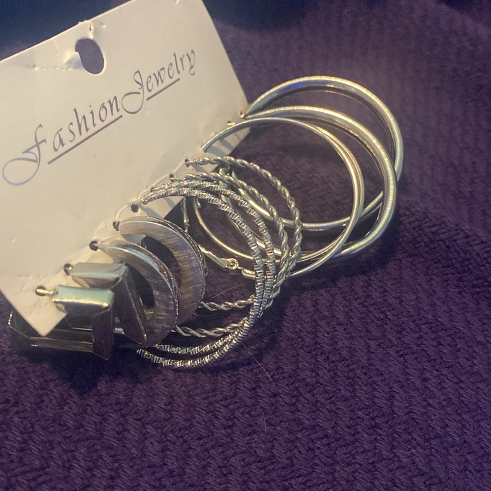New Silver Hoop Earring Set